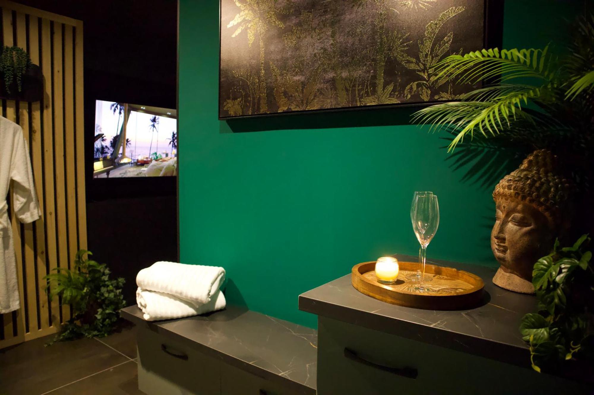 Sejour Detente A Saint-Omer - Jacuzzi Prive, Terrasse, Centre-Ville Et Parking Gratuit Zewnętrze zdjęcie